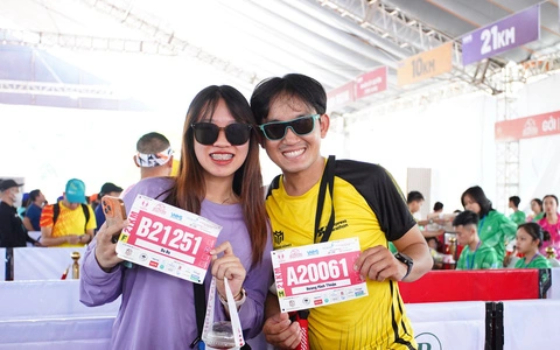 Check-in đường chạy chuẩn quốc tế tại Giải marathon Đất Sen Hồng - Pace8VN